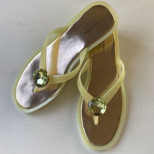 Simply Vera Vera Wang Sip On Rhinestone Thong Sandals Size 9